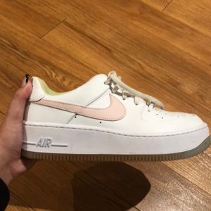 Barely worn Nike Airforce 1s